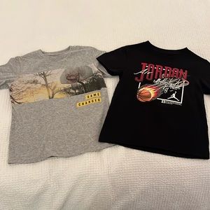 Set of 2 Basketball T-Shirts, Size 7